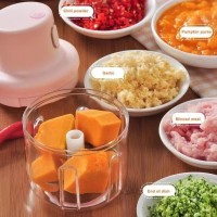 Mini Tocator Electric MRG KB010, 250ml, 3 lame inox, USB, 45W Portabil C1196 Mini Tocator Electric MRG KB010, 250ml, 3 lame inox, USB, 45W Portabil C1196