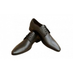 Simplitatea este cheia unei tinute reusite: Pantofi din piele naturala, model clasic, cod 152