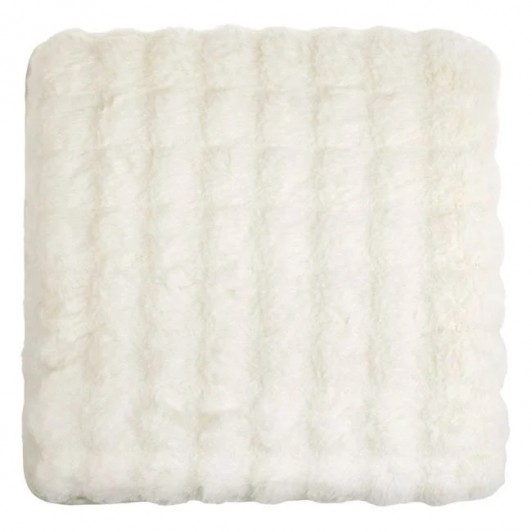 Perna Scaun Decorativa Off White din Imitatie de Blana cu Model Reliefat 40x40cm