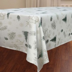 Fata de Masa Decorativa de sarbatori Verde Aurie cu Reni Brazi Fulgi 240x140cm