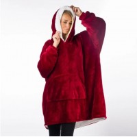 Patura-hanorac cu gluga, confortabila, calduroasa si pufoasa Huggle Hoodie