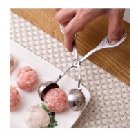Cleste din inox pentru prepararea chiftelelor, crochete si perisoare Cleste din inox pentru prepararea chiftelelor, crochete si perisoare