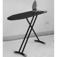 Masa de calcat pliabila si reglabila cu suport pentru fierul de calcat