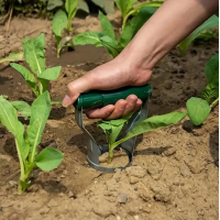 Setul gradinarului : Saditor si Plantator manual