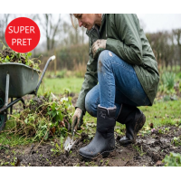 Cizme negre dama imblanite, usoare, rezistente, antiderapante, calduroase si confortabile .