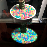 Pietricele fosforescente 1 kg, pentru amenajarea gradinii, curtii sau chiar interiorul locuintei