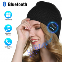 Caciula unisex cu casti bluetooth incorporate si microfon handsfree