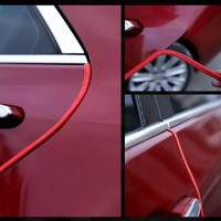 Rola ornament cheder protectie usa auto cu insertie metalica culoare Rosu / Albastru / Negru