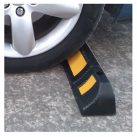Piedica blocare roata pentru parcare auto cu suprafata reflectorizanta, stop opritor de 48 cm