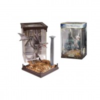 Figurina de colectie , Ukrainian Ironbelly, seria Harry Potter, 17 cm, suport sticla inc