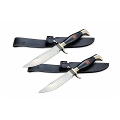 Set de doua cutite de vanatoare, teaca din piele naturala, lama 440C, maner acrilic full tang, 26 cm Set de doua cutite de vanatoare, teaca din piele naturala, lama 440C, maner acrilic full tang, 26 cm