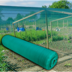 Plasa de umbrire 6 m x 50 m lungime, greutate 35 g/mp, culoare verde, margini intarite, protectie UV