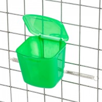 Adăpătoare din plastic pentru iepuri,  500 ml, alimentare de sus, montabilă pe plasă sau pe cușcă.