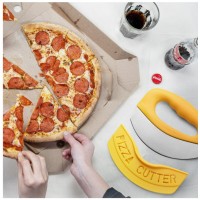 Cutit multifunctional pentru pizza, branza, legume, protectie din silicon pentru lama, inox, 15.5 cm