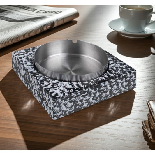 Scrumiera 2 in 1, scrumiere din piatra + metal detasabila, 12.5x5 cm, baza antialunecare Scrumiera 2 in 1, scrumiere din piatra + metal detasabila, 12.5x5 cm, baza antialunecare
