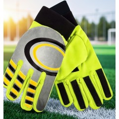 Manusi de fotbal pentru copii