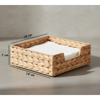 Cutie decorativa impletita, fibre lemn, cadru metalic, 18x18x7 cm, suport servetele, organizare baie Cutie decorativa impletita, fibre lemn, cadru metalic, 18x18x7 cm, suport servetele, organizare baie