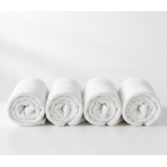 Set 4 buc prosop moale, bumbac 100%, marime medie, 70x50 cm, alb, pentru fata, maini sau par