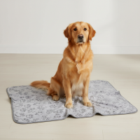 Patura pentru caini, moale si confortabila, 100x70 cm, model cu labute in relief