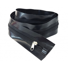 Fermoar pe Banda MARO 10 cm x 2,5 metri, cursor metal, doi tragatori, pentru folia transparenta
