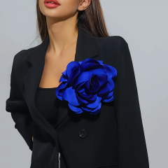 Brosa Floare ALBASTRU xxl Oversize 20 cm petale mari Satinate cu ac de brosa pe spate