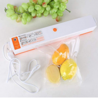 Aparat electric pentru vidat si sigilat pungi