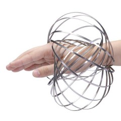 Jucarie Kinetica Flow Ring, inel metalic