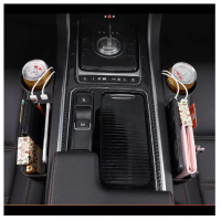 Organizator auto cu 2 porturi USB, suport de pahar si spatiu pentru telefon