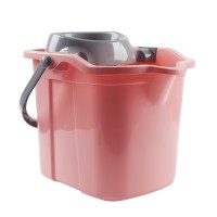 Galeata cu storcator 15L, cu roti  – practica, capacitate mare, stabila si usor de transportat