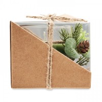 Set cadou „Magia Crăciunului” – 4 lumânări parfumate în suport de sticlă, cu decor festiv Set cadou „Magia Crăciunului” – 4 lumânări parfumate în suport de sticlă, cu decor festiv