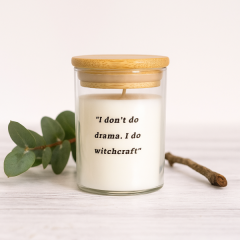 Lumanare premium „I Don’t Do Drama, I Do Witchcraft” – trandafir de Damasc Lumanare premium „I Don’t Do Drama, I Do Witchcraft” – trandafir de Damasc