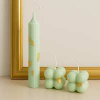 Set luxos de lumanari Verte Lumière, verde olive, foiță de aur, simbolul echilibrului și abundenței