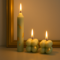 Set luxos de lumanari Verte Lumière, verde olive, foiță de aur, simbolul echilibrului și abundenței