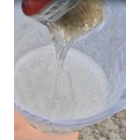 Solutie etansare 500 ml + Perie aplicare, ideale in sigilarea acoperisurilor, tevilor, peretilor etc