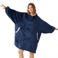 1+1 Gratis Patura cocolino tip hanorac, cu gluga, calduroasa si pufoasa. Marime universala 1+1 Gratis Patura cocolino tip hanorac, cu gluga, calduroasa si pufoasa. Marime universala