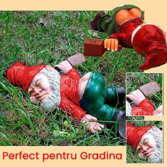 Figurina decorativa pentru gradina, Model Pitic de Gradina Beat, 20 cm, Rosu Figurina decorativa pentru gradina, Model Pitic de Gradina Beat, 20 cm, Rosu