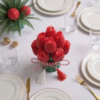 Ornament decorativ buchet cu 13 lalele rosii, ceara, Hand Made